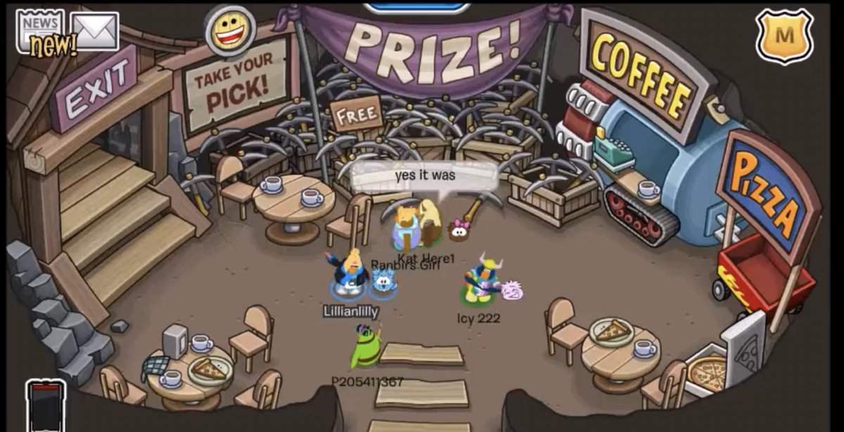IceWolfcp's tweet photo. I remember when Classic club penguin released a maze and me and my friends thought it would be fun if we play a game where we try to run and see who finish first! https://t.co/UYetEj8SB4