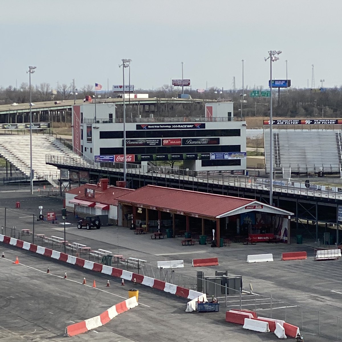 TSize2's tweet photo. I enjoyed my first day at @WWTRaceway - A first-class team / great leadership!   Curtis Francois @ChrisBlair4B @doneill21 @madisonmabry23 @JohnBisciJr @avandemore5 @MarkFournierSTL and so many more. You gotta visit in ‘21 @IndyCar @NHRA @NASCAR_Trucks https://t.co/VeMKDfhaoA
