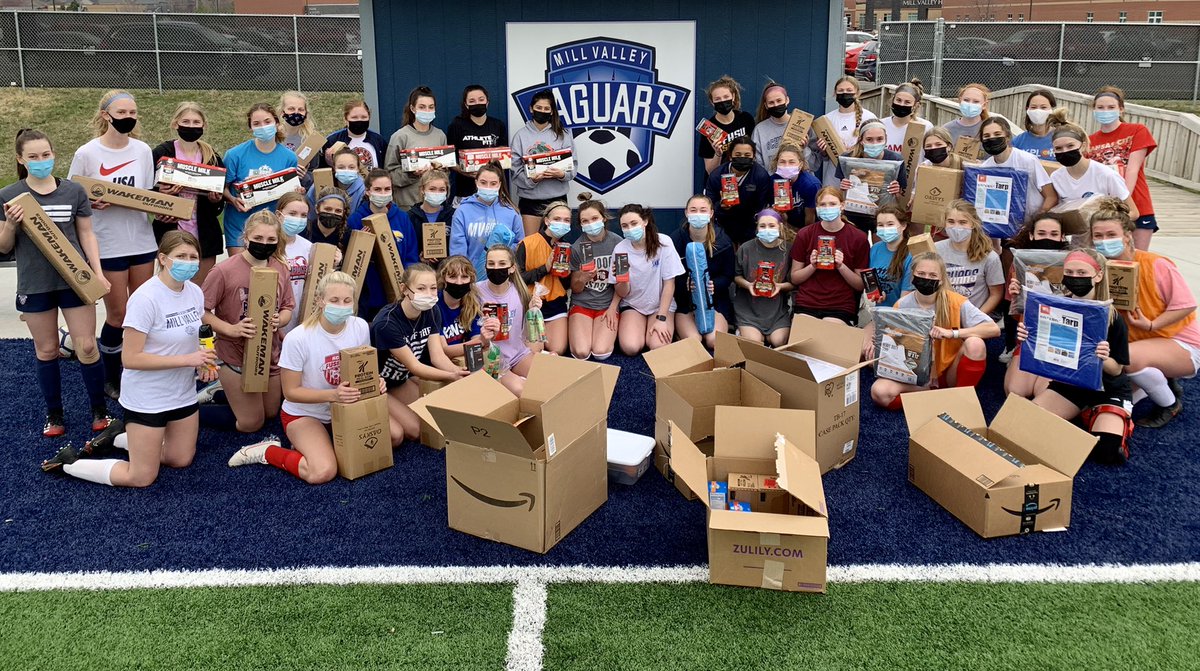 MVHS_JagSoccer's tweet photo. We are so proud to have partnered w the group “A Gathering of Friends” to help the homeless &amp; food insecure in our community!  Thanks to all who helped by donating needed items! @millvalleynews @mvjaguars @MV_SLT @KSHSAA @KcPrepReport #helpingothers #teamwork https://t.co/WckelPnLDM