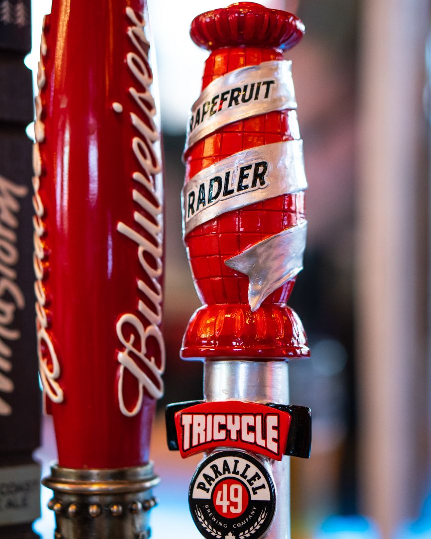 RedCard_'s tweet photo. 🍺 NEW BEER ON TAP 🍺⠀
⠀
@Parallel49Beer's Tricycle Radler:⠀
⠀
Our refreshing lager blended with ruby red grapefruit juice to create a thirst quenching beer. Fresh grapefruit flavour and aroma supported by lager background.

#beer #craftbeer #lager #vancouver #sportsbar https://t.co/shvfgFJ4yl