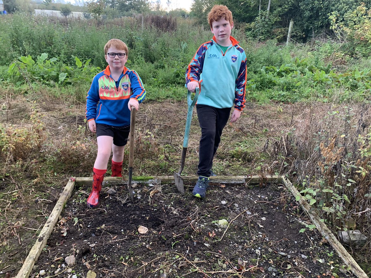 Are you encouraging  kids to get  gardening?  
Please hit us up for a retweet.