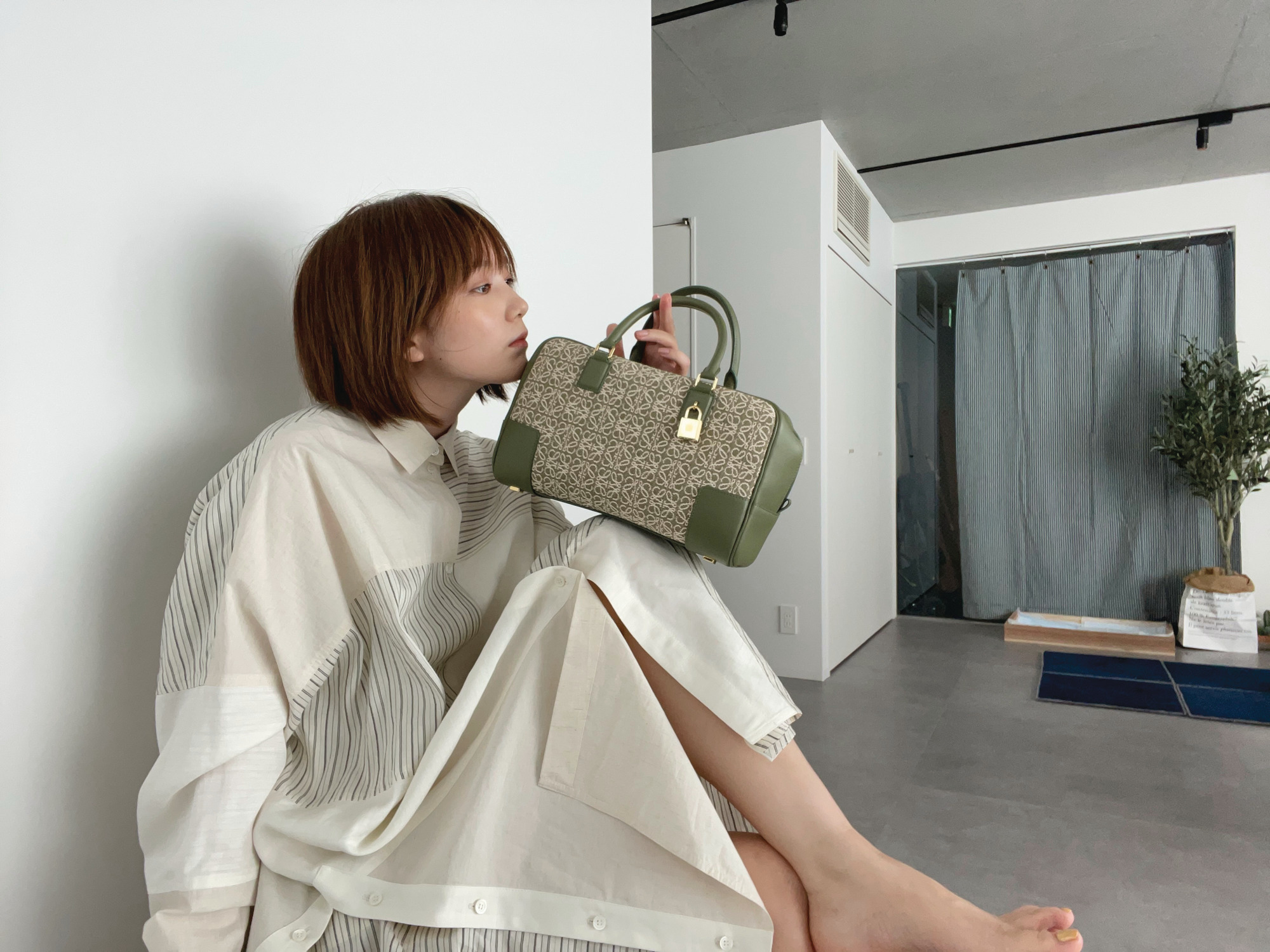 LOEWE a X: Tsubasa Honda and Fall Winter 2021's reimagined a bag in  avocado green. #LOEWE #LOEWEFW21  / X