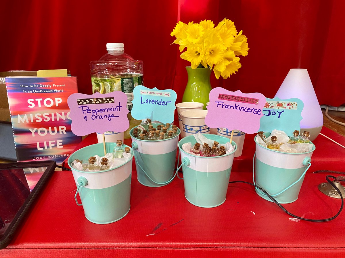 followyour_art's tweet photo. #SEL💜kickoff #mindfulmonday for staff @Jackson_Ave Thank you @corymuscara for an inspiring book & terrific podcast #practicinghuman ...sprinkle in some #aromatherapy, spa water, intention cards too! #calmusic #mineolagrateful #exhale 🏹💫 https://t.co/ntw4y7uchB