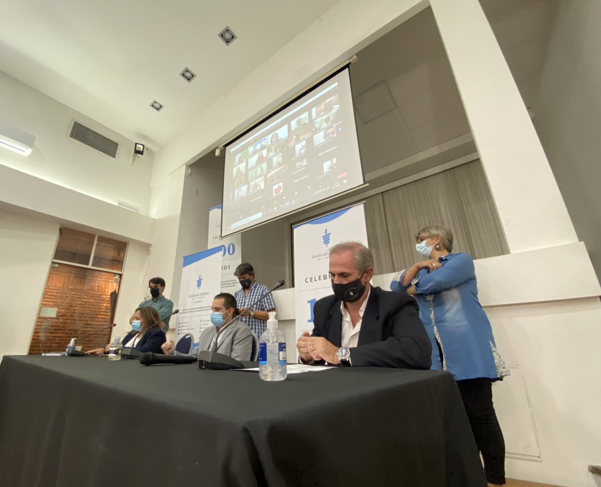 ggarciaprado's tweet photo. Una voz calificada y a la altura de las circunstancias el mensaje del SMU, Sociedades Científicas, Institut Pasteur y las Facultades de Medicina y Enfermería. Medidas para restringir la movilidad y apoyo a sectores afectados por eventual freno de actividades. https://t.co/q6QwCkrTwF