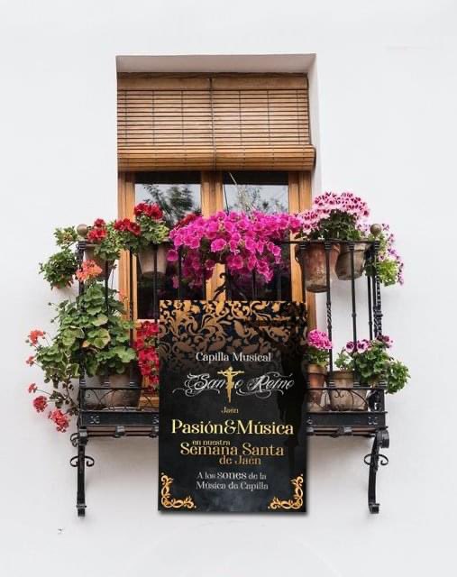 Os presentamos un idea!!! porque la música también forma para en nuestra Semana Santa, que mejor manera de promocionar lo nuestro, nuestra Pasión, LA MÚSICA. Balcon era de 70x100.
Formación interesada en esta idea, podéis poneros en contacto con nosotros para un pedido conjunto.