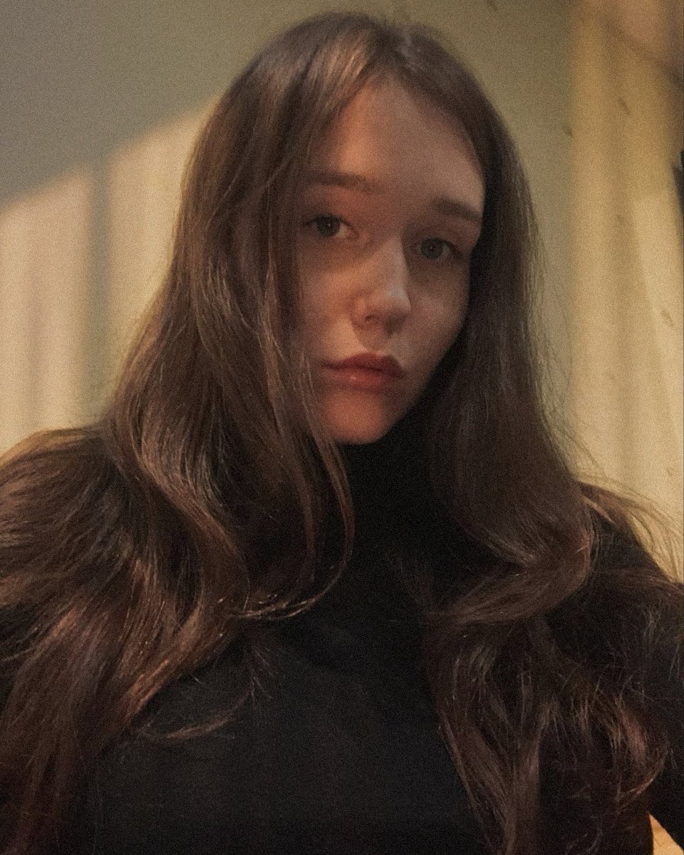 Делаю такие фотки и больше не стесняюсь что я выгляжу на них глупо
