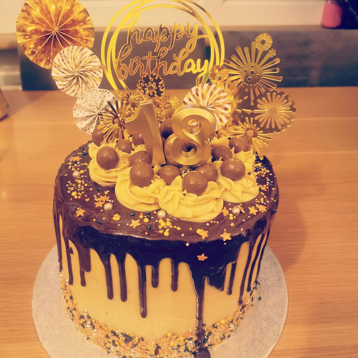 ClaireSmith_42's tweet photo. We #celebrate #18yearsold today with cake #2. He's grown up fast, done & doing amazing things, finding his way in the world & we couldn't be prouder. Thank goodness for #supportbubbles, a teeny tiny #HappyBirthday https://t.co/El93NqepIA