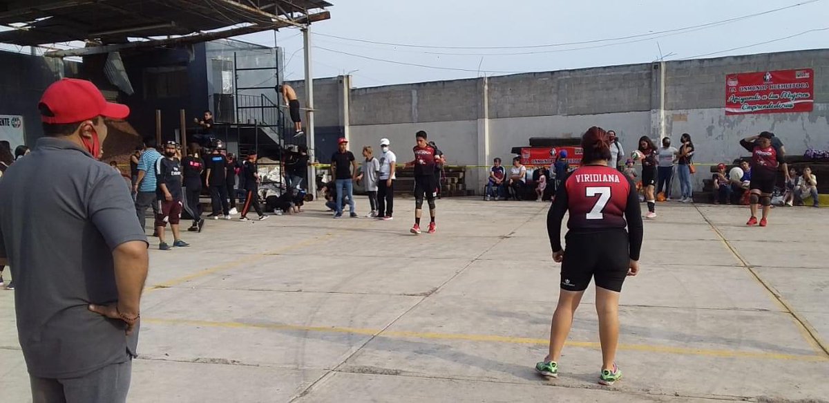 Region_3EdoMex's tweet photo. En la CNOP Edomex el trabajo no se detiene, el Sector Popular en el municipio de Huehuetoca sigue #SumandoMás promoviendo el deporte en jóvenes, con el objetivo de ayudar a mejorar su salud física y mental ante estos tiempos de pandemia. @PRI_EDOMEX @CNOPNacional https://t.co/O3B5URNTss