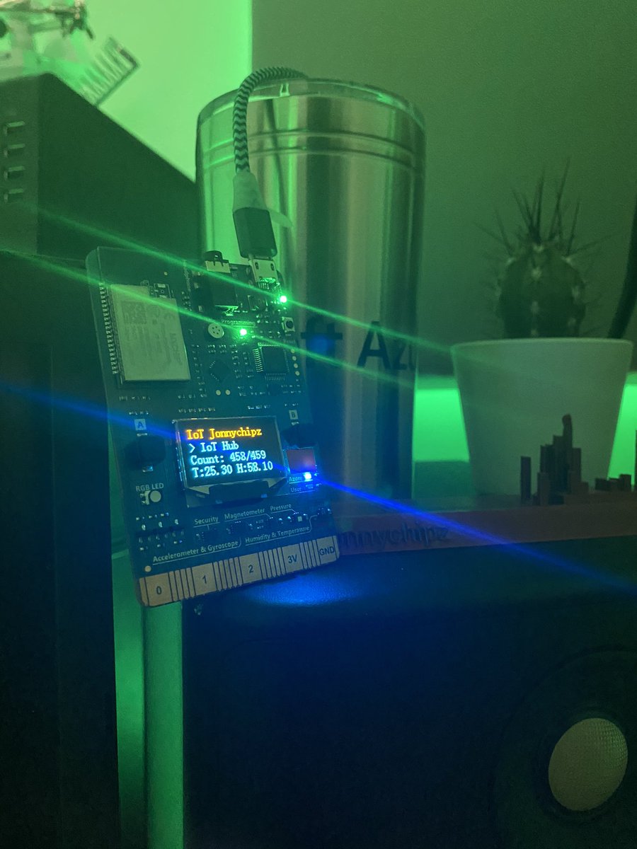 jonnychipz's tweet photo. #mxchip #azureiot https://t.co/MX0MPAQt5Y