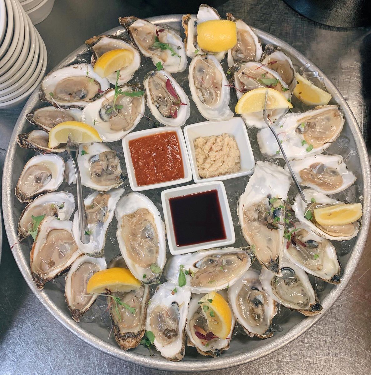YouellsOyster's tweet photo. Open all day, every day. Daily Lunch. Weekend Brunch. Dinner every day. https://t.co/vrO2PLDJDk