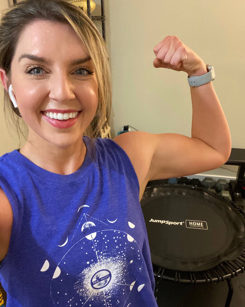 CoachEricaJade's tweet photo. Never miss a Monday! 💪🏻 Did you break a sweat today? 

#MondayMotivation #fitness #workout https://t.co/vCABZXGuse