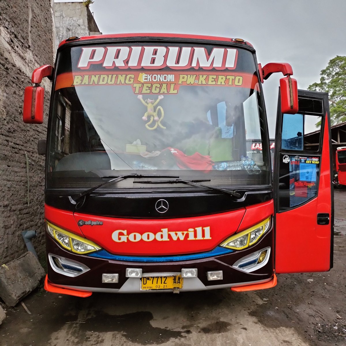 GoodwillMania's tweet photo. Goodwill Pribumi https://t.co/aG9S43XM9X
