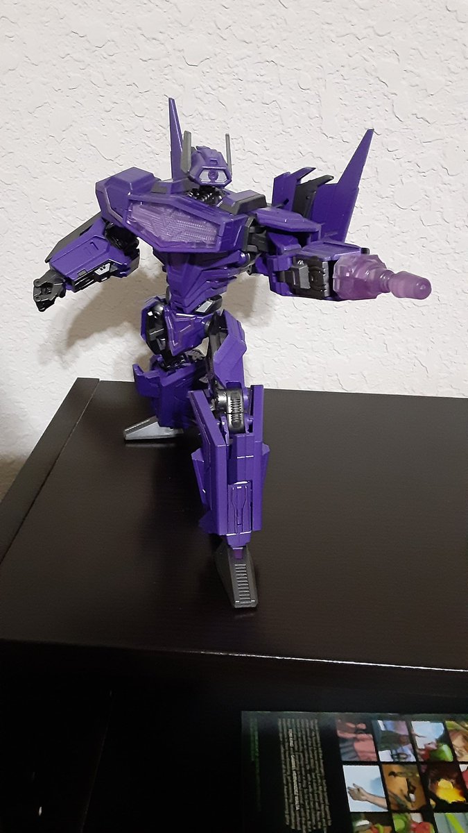 zeroes2heroes_'s tweet photo. First ever figure from Planet X, COEUS PX-22 (FOC Shockwave)! I love this figure and love their continued dedication to the game's fanbase! Also got their metallic version Grimlock on preorder with @BigBadToyStore!
#PlanetX #Transformers #TransformersFOC #FallOfCybertron #Coeus https://t.co/i6IJgkHnVM