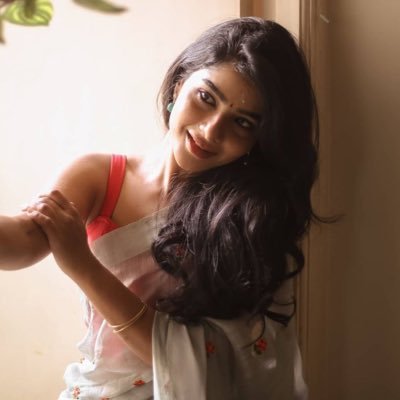 Seetha11128399's tweet photo. #NewProfilePic https://t.co/fQHXh5JibO