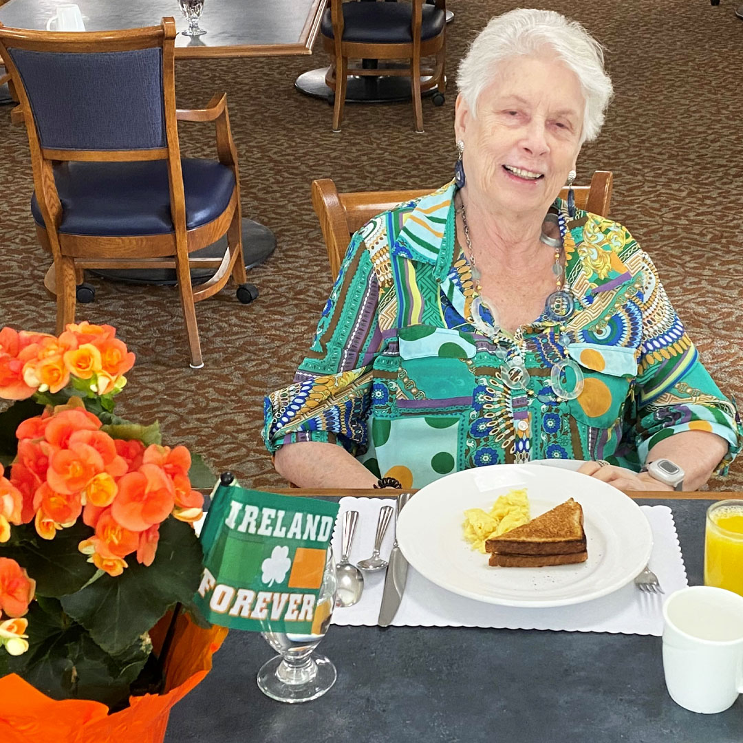 vervesrliving's tweet photo. Happy St. Patrick's Day from Thornebridge Gardens Retirement Residence in New Westminster's staff and residents! ☘️ #Vervecares #community #goodtimes #inspiredseniorliving #assistedliving
https://t.co/hioz4bHBkp https://t.co/Q24raBA1TV