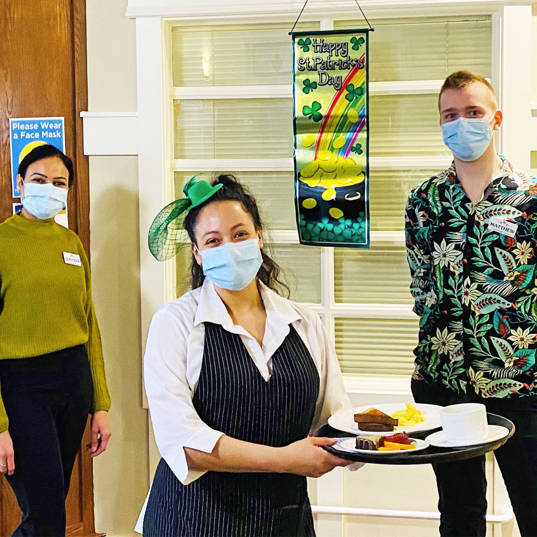vervesrliving's tweet photo. Happy St. Patrick's Day from Thornebridge Gardens Retirement Residence in New Westminster's staff and residents! ☘️ #Vervecares #community #goodtimes #inspiredseniorliving #assistedliving
https://t.co/hioz4bHBkp https://t.co/Q24raBA1TV