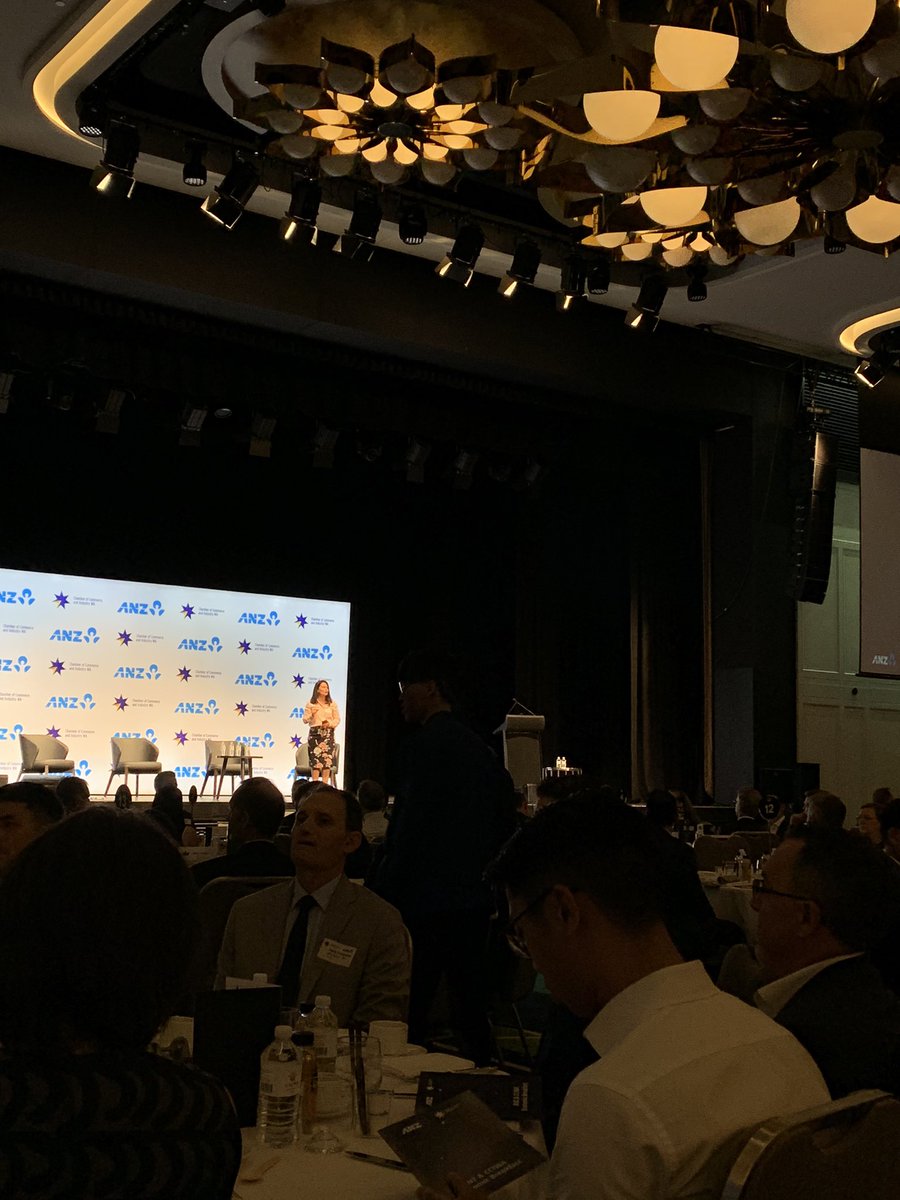 A beautiful start to a Tuesday here in Perth at our annual <a href="/ANZ_AU/">ANZ Australia</a> and <a href="/CCI_WA/">CCIWA</a> Economic Breakfast with hundred of business leaders, feeling grateful to gather in this way and look forward to hearing from <a href="/ricyet/">Richard Yetsenga 叶森 🇦🇺 🇭🇰 🇹🇭 🇳🇱</a> Richard Yetsenga &amp; other panel members
