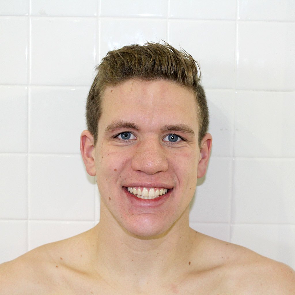 ehsmenswim's tweet photo. 🚨6TH PLACE MEDAL!🚨

Wrapping up our day long meet recap, the 400 Freestyle relay team of Alex Magditch, Connor Shriver, Andrew Taylor, and Nick Soares finished strong in 6th place with a time of 3:09.66 to secure the silver medal for the team! Great job, boys. Congrats!🎊 https://t.co/dnmO35EtbC
