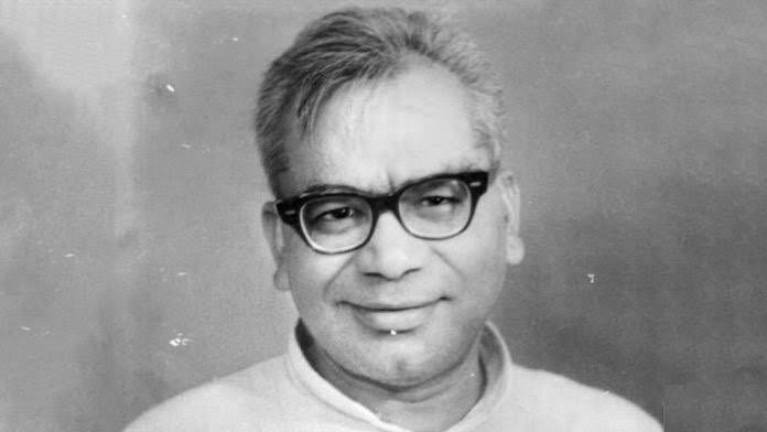 Surendr41559136's tweet photo. समाजवाद के प्रेरणास्रोत, महान दार्शनिक एवं विचारक डॉ० राम मनोहर लोहिया जी की जयंती पर शत-शत नमन ! https://t.co/EeWgiP14hq