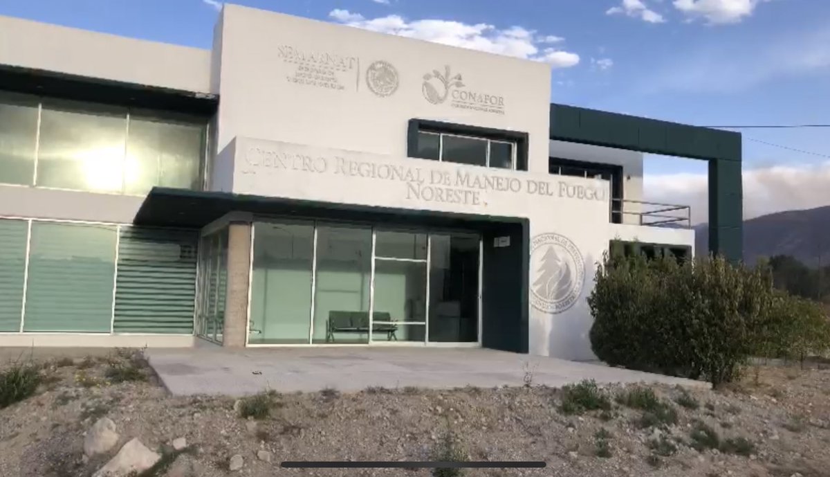 fanysolis's tweet photo. Teníamos un Centro Regional de Manejo de Fuego, más brigadistas, programas de manejo forestal, recursos adicionales en caso de contingencias como la que vive #Coahuila hoy. Pero ah querían algo diferente, ahí esta su cuarta transformación que desapareció la CONAFOR! https://t.co/4FgY7PLn76