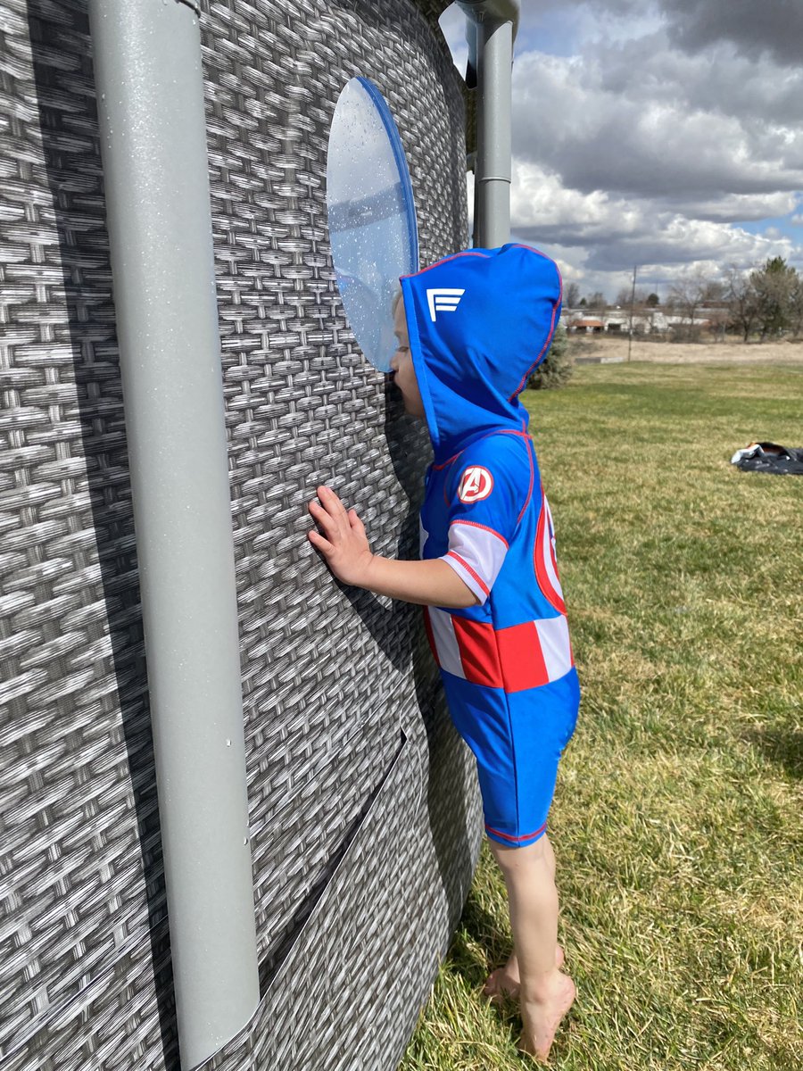 OCBoysLife's tweet photo. Watching his big brothers through the porthole of our #Bestway pool thanks to @Tryazon π Canβt wait to share more! #BestwaySpringSwim #Tryazon #CaptainAmerica #TippyToes #PoolParty https://t.co/0AEATlvkyJ