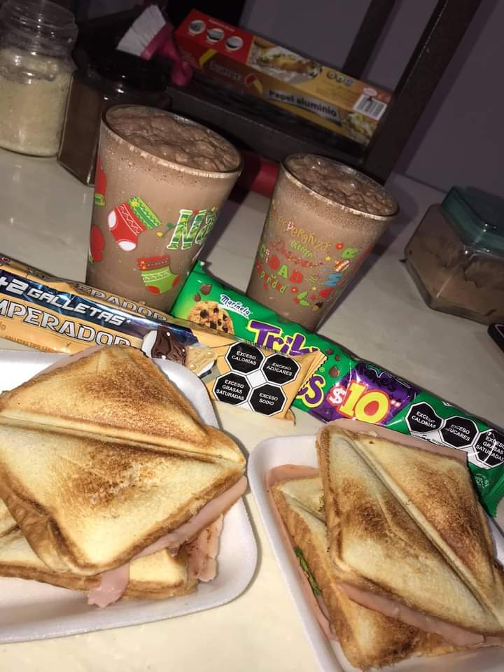 nxstypxet's tweet photo. La cena perfecta no exi... https://t.co/AOFXY1GdEV