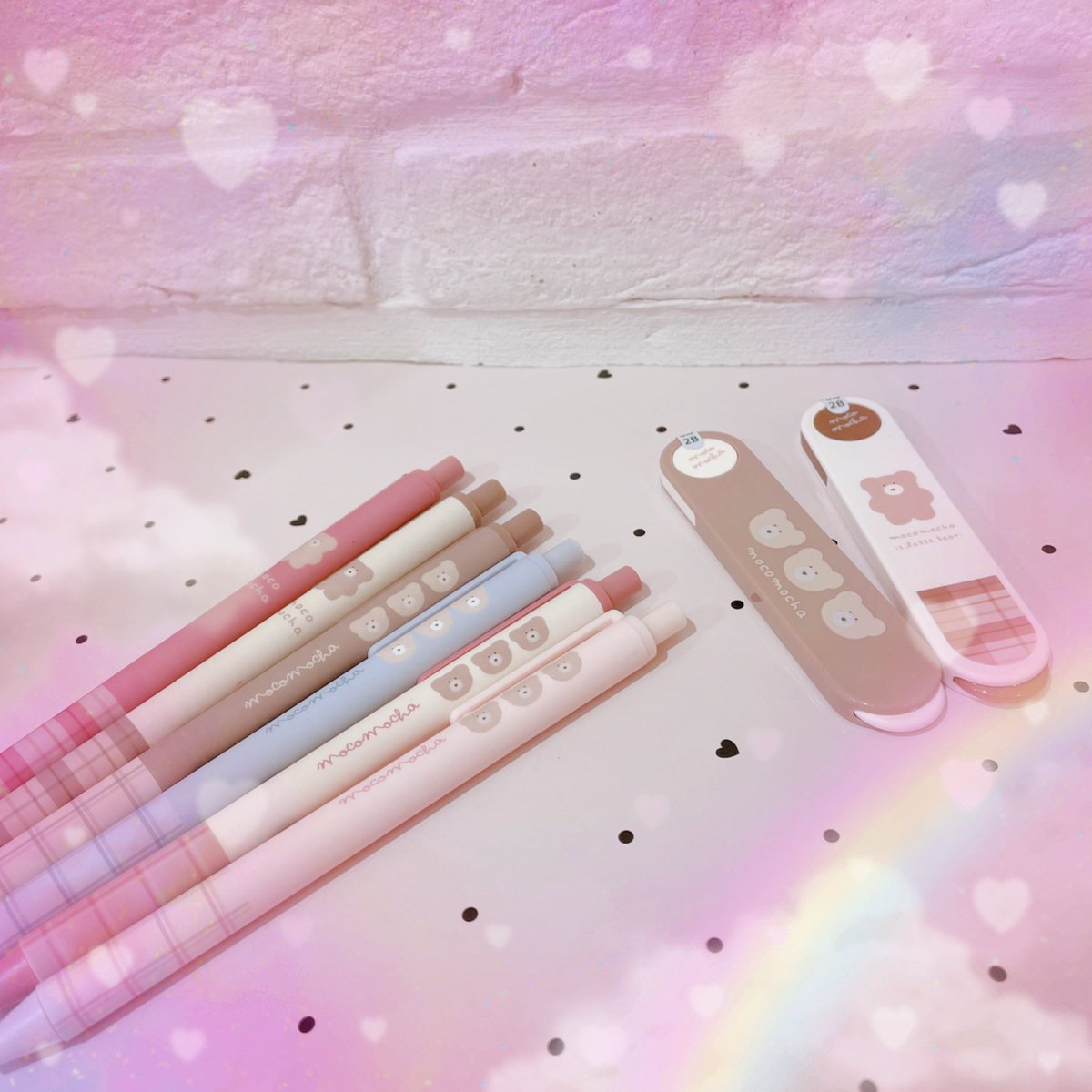 大人気 モコモカシリーズからカラーペンが新登場 並んだくまさんがとっても可愛いスタッフ激推しアイテムです イオンモール岡山 クーリア モコモカ くすみカラー ラテカラー ステーショナ By Strawberry Holic Edayfm