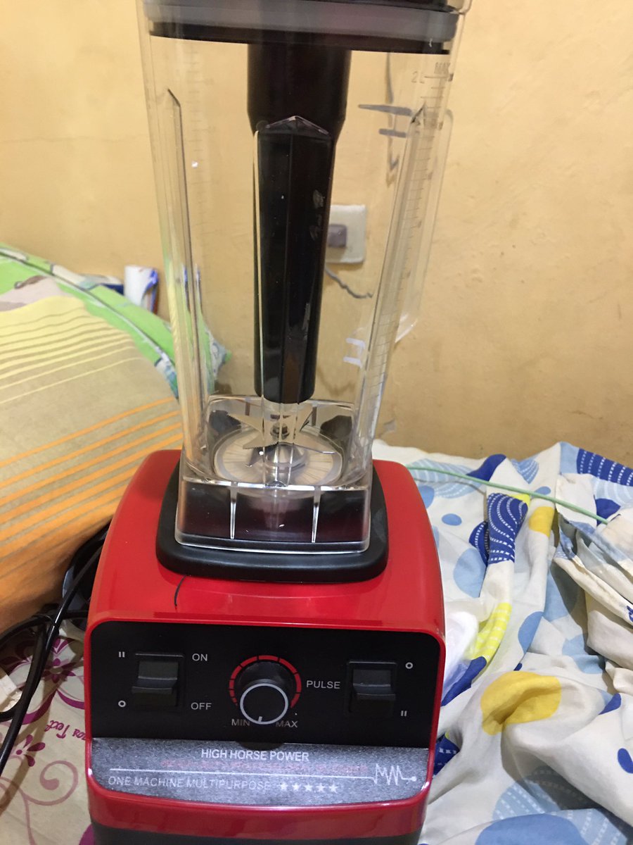 unfathomable66's tweet photo. @jessie4895 @jobealou @paytme1491 @_xing0417 @TetrixToledo mga sis ito na dumating na yung blender ko salamat sa mga papremyo nyo https://t.co/yJB05ZqYNy