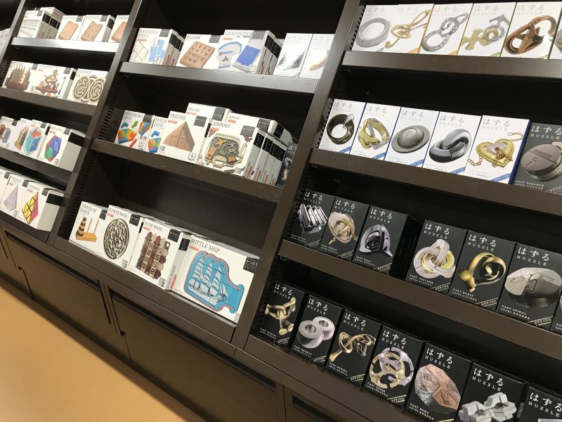 はずる ケース付 ハナヤマ キャストパズル・はずる 85点 ＋ 他10点 壁