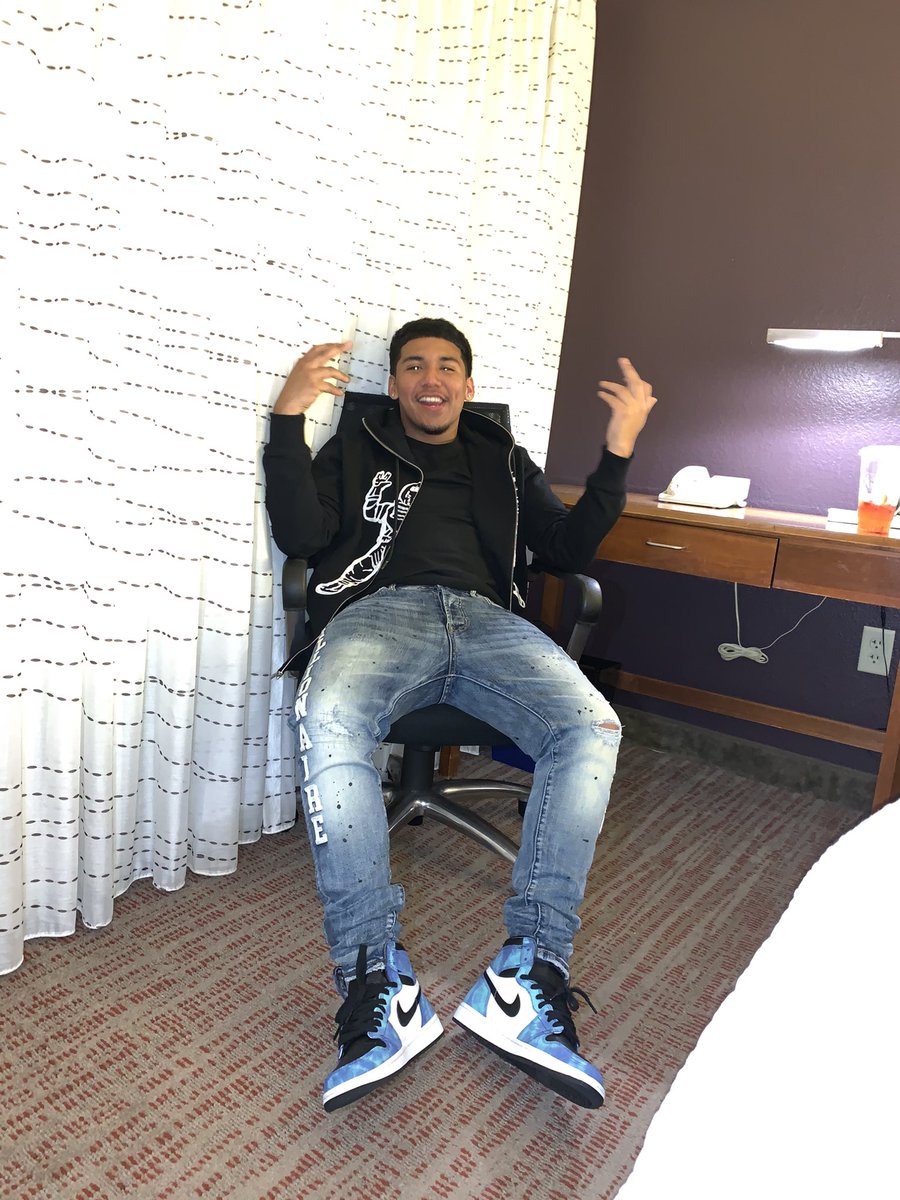PRADO_SSF's tweet photo. “I’m not a 🐐but i fit the description” https://t.co/kTtP51jCPW