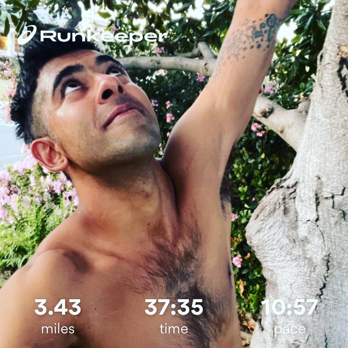 PerformanceYog's tweet photo. Movement is medicine - 3miles intervals - Fast and Slow #moneyinthebank #healthiswealth🌳💰💯 🔑☮️💗#sittingkills #standupforyourself #selflovethebestlove #sharingiscaring❤️ #performanceyoga runkeeper | https://t.co/VwqcHMTj4B https://t.co/wfRcX1RaQz