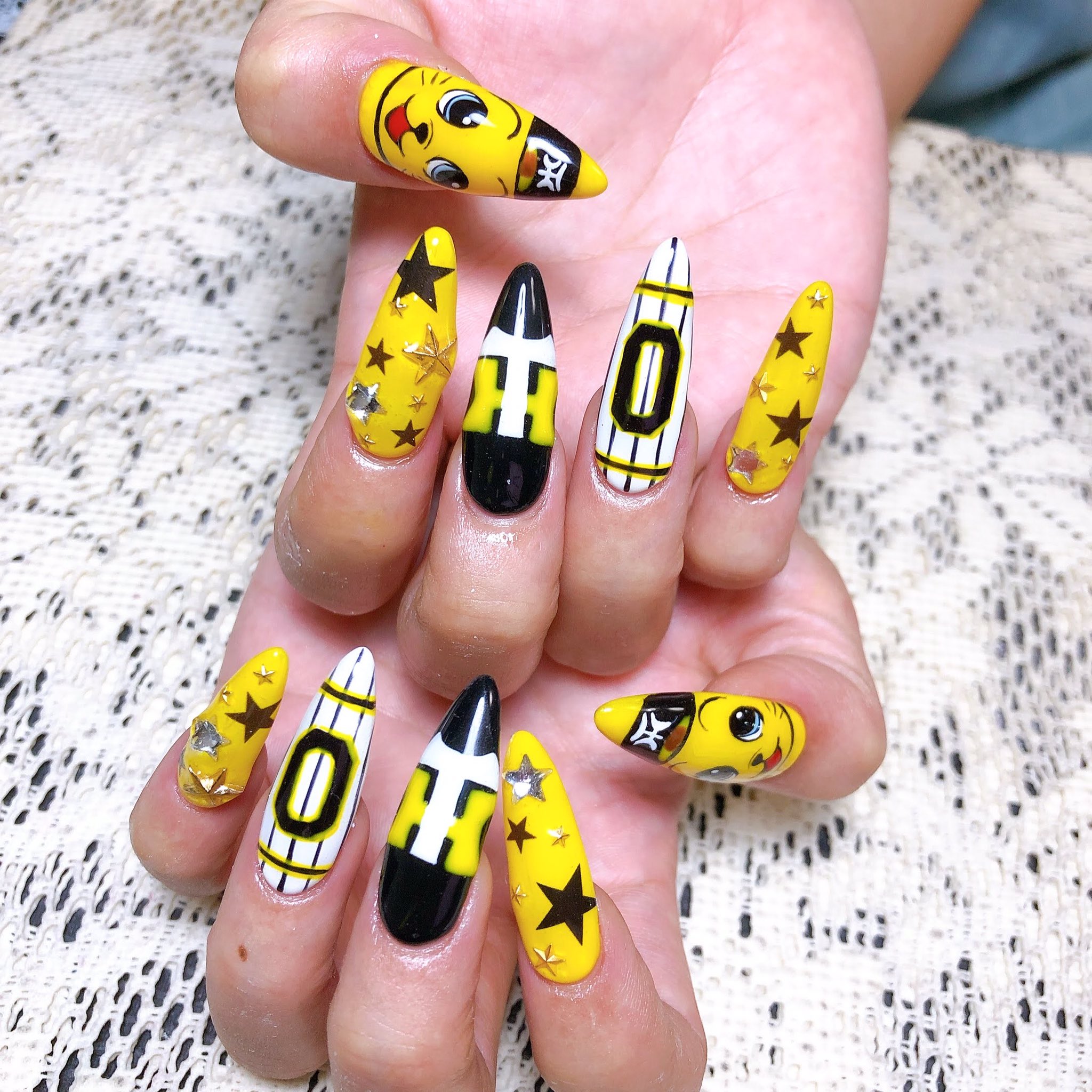 Private Salon Allure 阪神タイガースネイル ネイル ネイルアート ネイルデザイン ネイルサロン プライベートサロン 阪神ネイル 阪神タイガース トラッキー イラスト 痛ネイル フルオーダー 手描きアート ジェル スカルプ 新宿 新宿三
