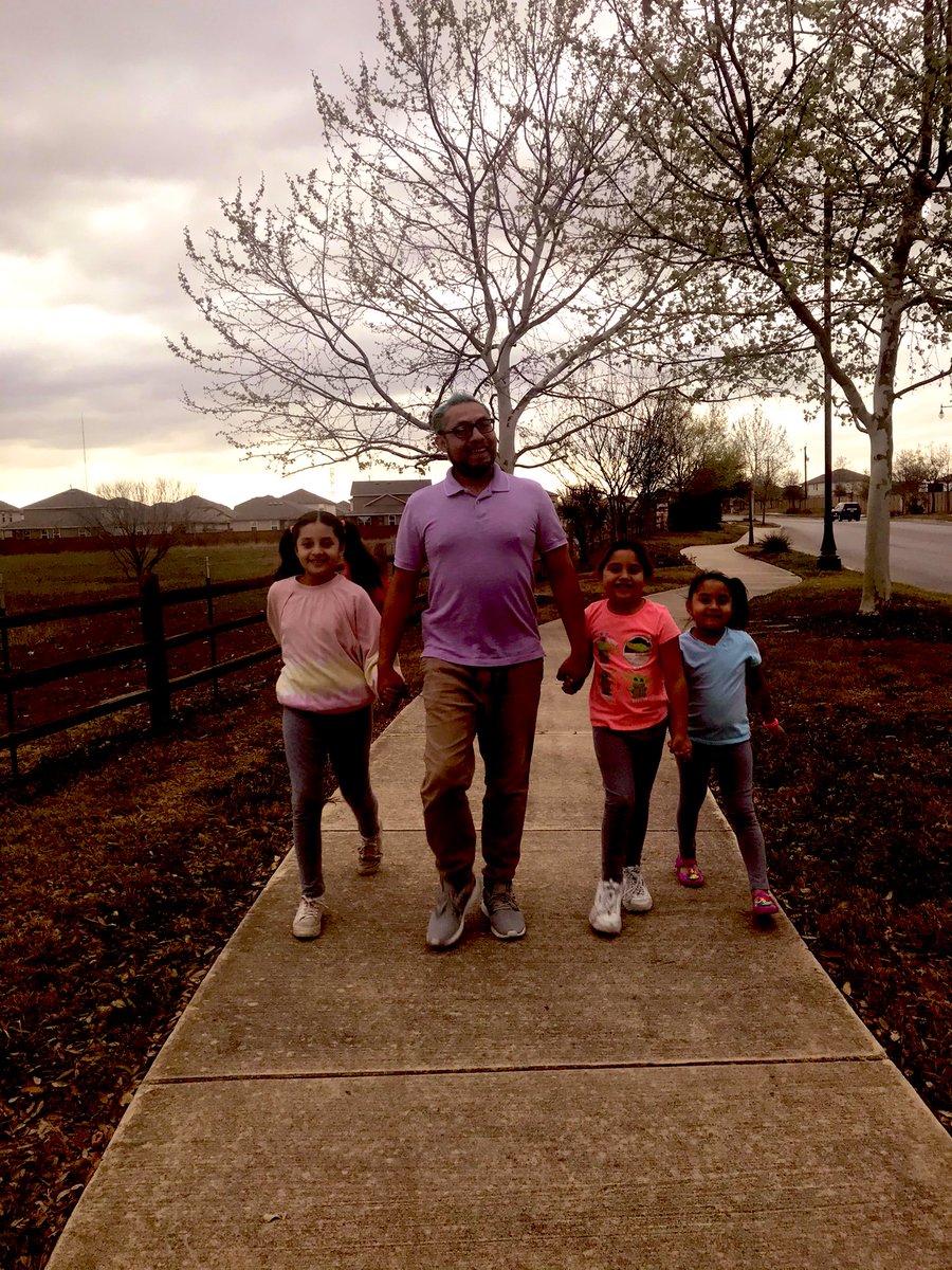 lachechi883's tweet photo. Second day of WalkAThon!! So much fun around our neighborhood @NISDHowsman @nisdgteac @NISDGTAA @BiselvaOrtega https://t.co/qJpKGWO9j2