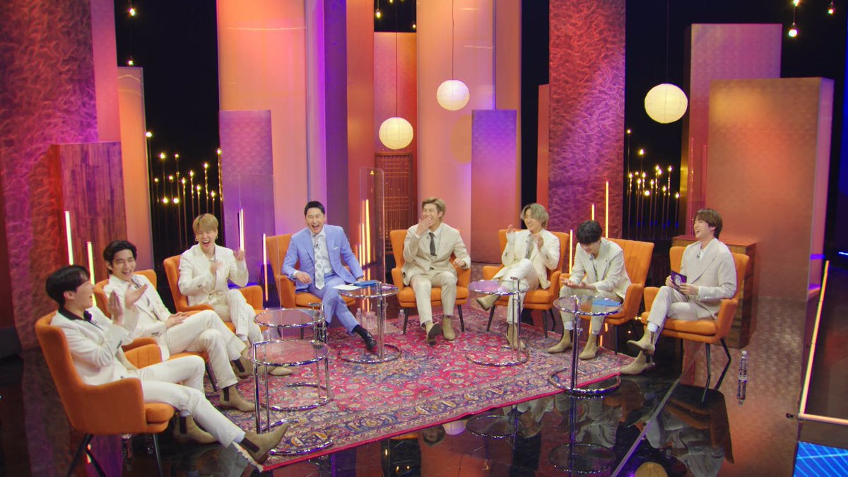 BTSquadPress's tweet photo. [INFO]📰

K-Media informa que @BTS_twt termino de filmar recientemente su participación en la entrevista especial 'Lets BTS' que transmitirá el 29 de marzo a las 10:40 PM KST y tendrá una duración de 100 minutos. La conversación principal será con el MC Shin Dong Yup [...] https://t.co/oONBE9XzGx