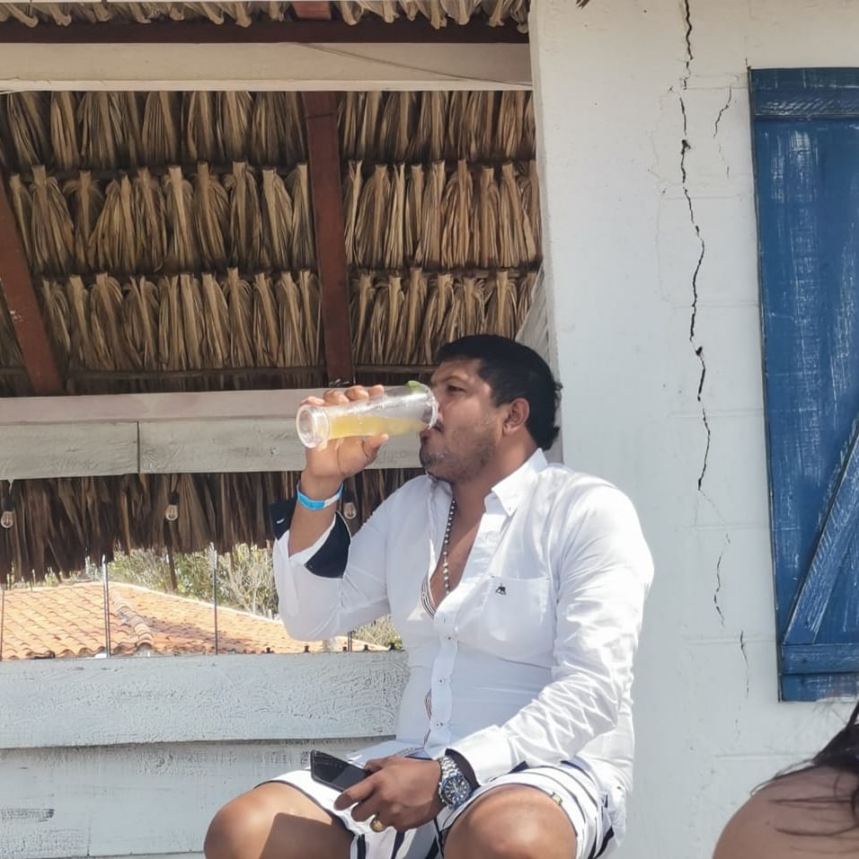 DanielESalgad14's tweet photo. La suerte del maluco, el bonito la desea. https://t.co/7kdjdEcqQs