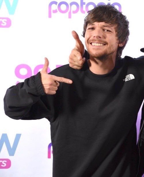 1,000 pictures of louis because we all fucking miss him;