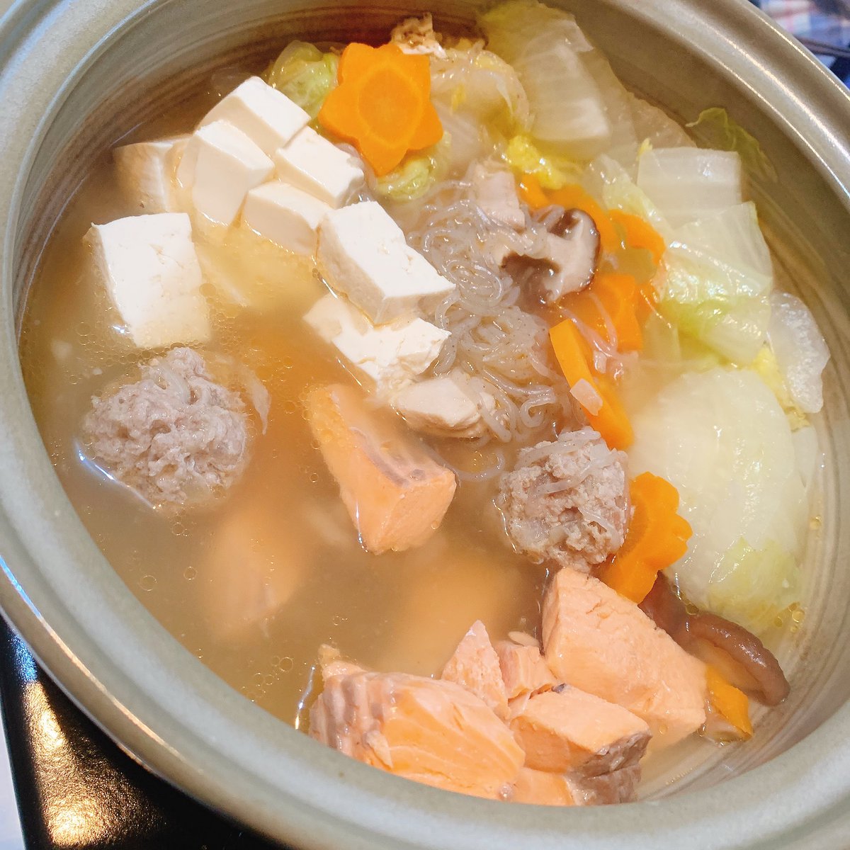 Panpy_channel's tweet photo. 全然呟けてなかった💦
土曜日に幼馴染と鍋パーティーしました

めちゃくちゃ美味しかった...

今日も一日頑張りましょう💪🏻 https://t.co/gw2Pzw2xu7
