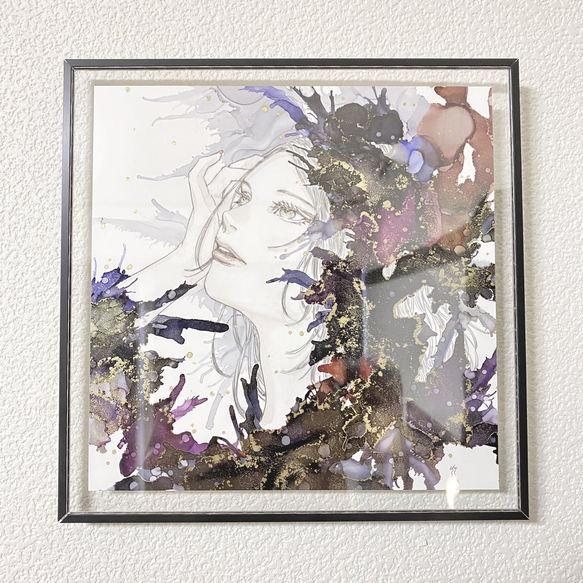 「額装しました、4月にある大阪の展示に持っていきます 」|孳々のイラスト