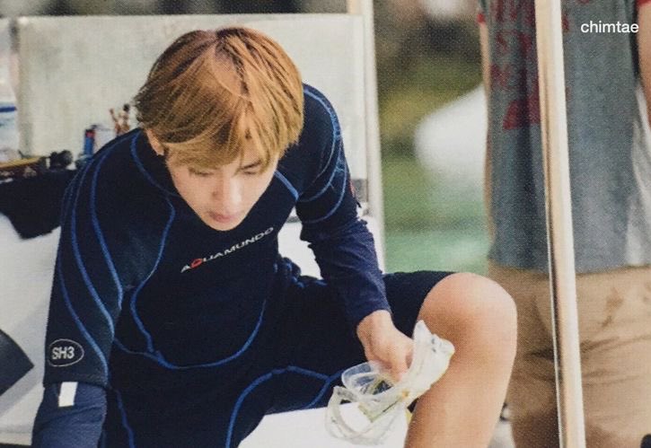 a summer with taehyung 📸