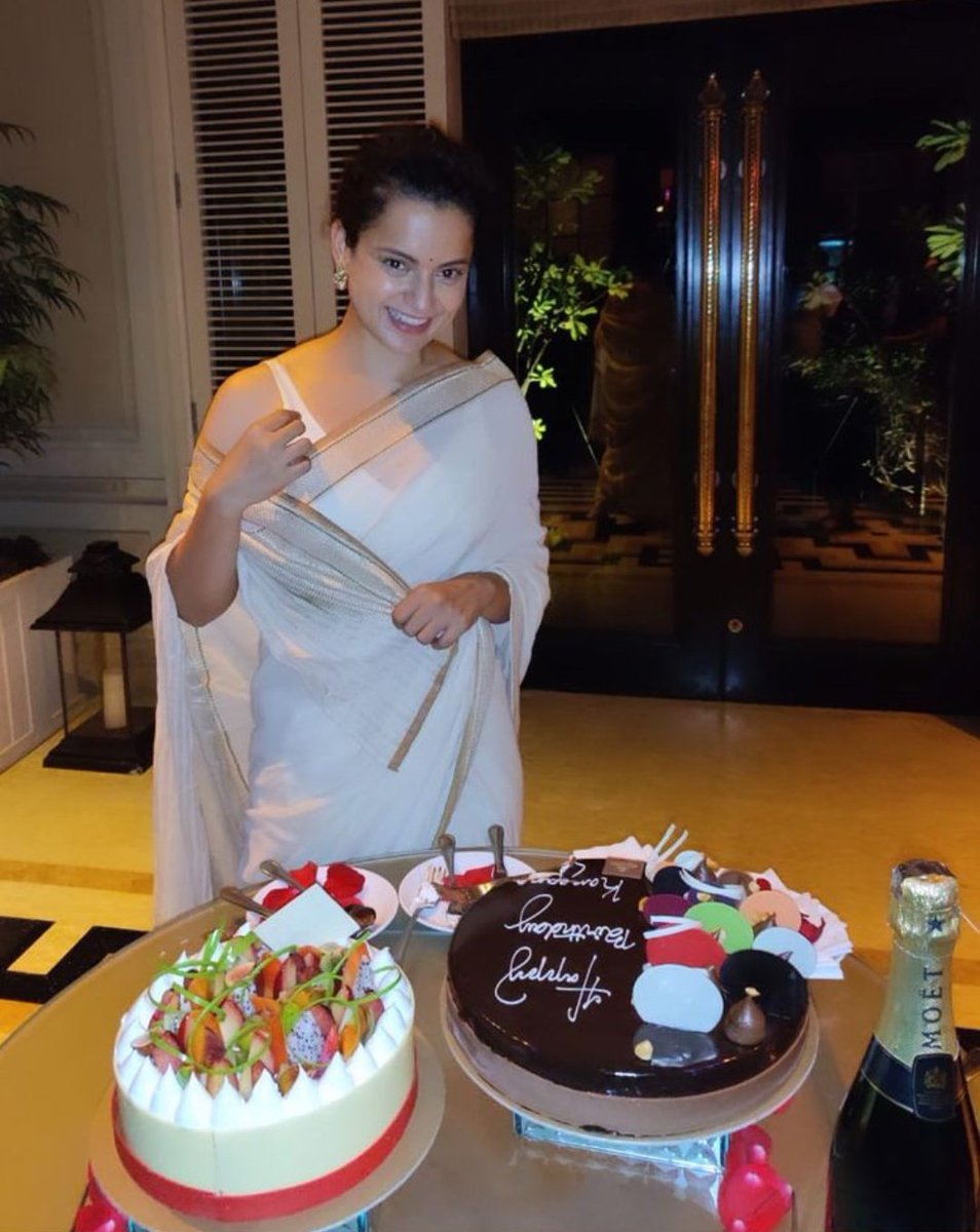 Kangana_Mam_Fan's tweet photo. #HappyBirthdayKanganaRanaut May all the day of the year, you continue smiling like today. May every day brings positive energy and good news.
You make me feel peaceful and whole. I hope you get everything your heart desires on your birthday.
@KanganaTeam https://t.co/JhSzxKBTB0