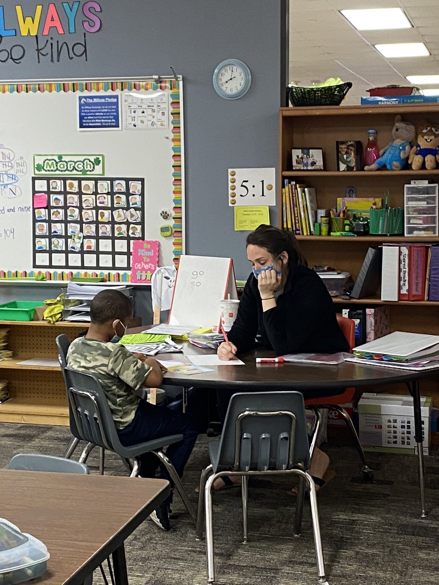 JenniferBaek3's tweet image. Starting off our Monday back from spring break with small group instruction and rotations! 
#ItsWhatMustangsDo