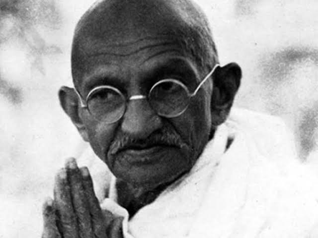Manishkhandal07's tweet photo. In search of     We lost the diamond
 Gold

#शहीद_दिवस 
#ShaheedDiwas https://t.co/udSDiGBnid