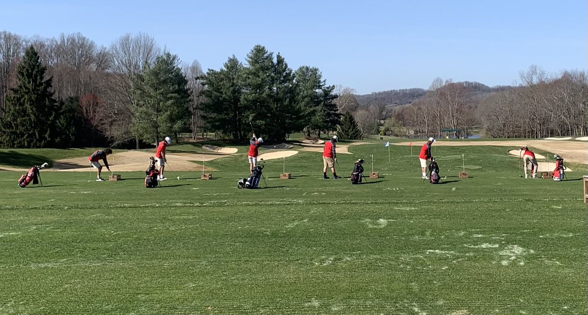 _mshsgolf's tweet photo. Canes finish a strong 2nd today in the Southwest District match today at the Virginian. It was a beautiful day for some golf! https://t.co/Eg9Nf7WTho