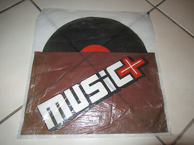 Sucka57's tweet image. Who remembers Music Plus.Glass case with pipes and Zig-Zags...And the best Deep Purple Vinyl.