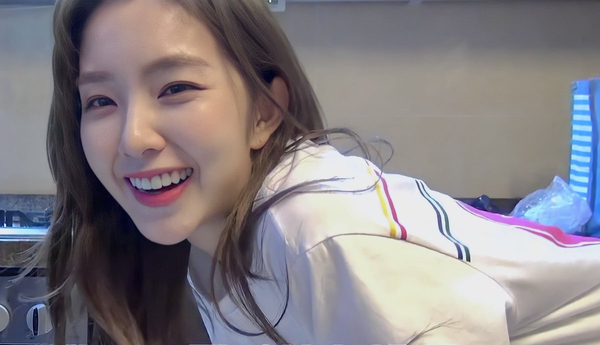 ใครตื่นสายให้ยิ้มหวานน 🥰