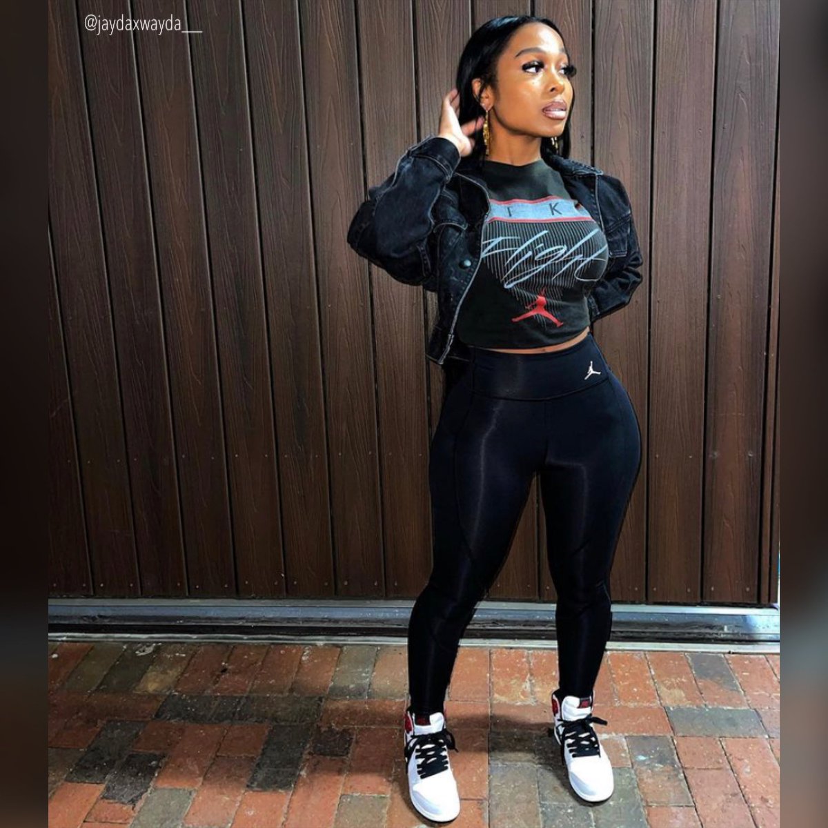 jaydaxwayda_'s tweet photo. The hate be so real the love be fake ❤️ https://t.co/PNwUk4rpoB