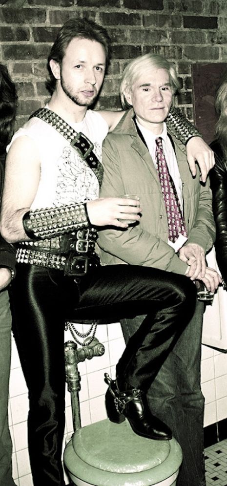 CFloydstock's tweet photo. Rob Halford &amp; Andy Warhol, Nova Iorque, 1979...

Boa Noite.

#robhalford #metalgod #judaspriest #metal #heavymetal #classicrock #rock #music #musica #andywarhol #artrock #poparte #pintura #cinema #confrariafloydstock https://t.co/LJ4BIS5czA