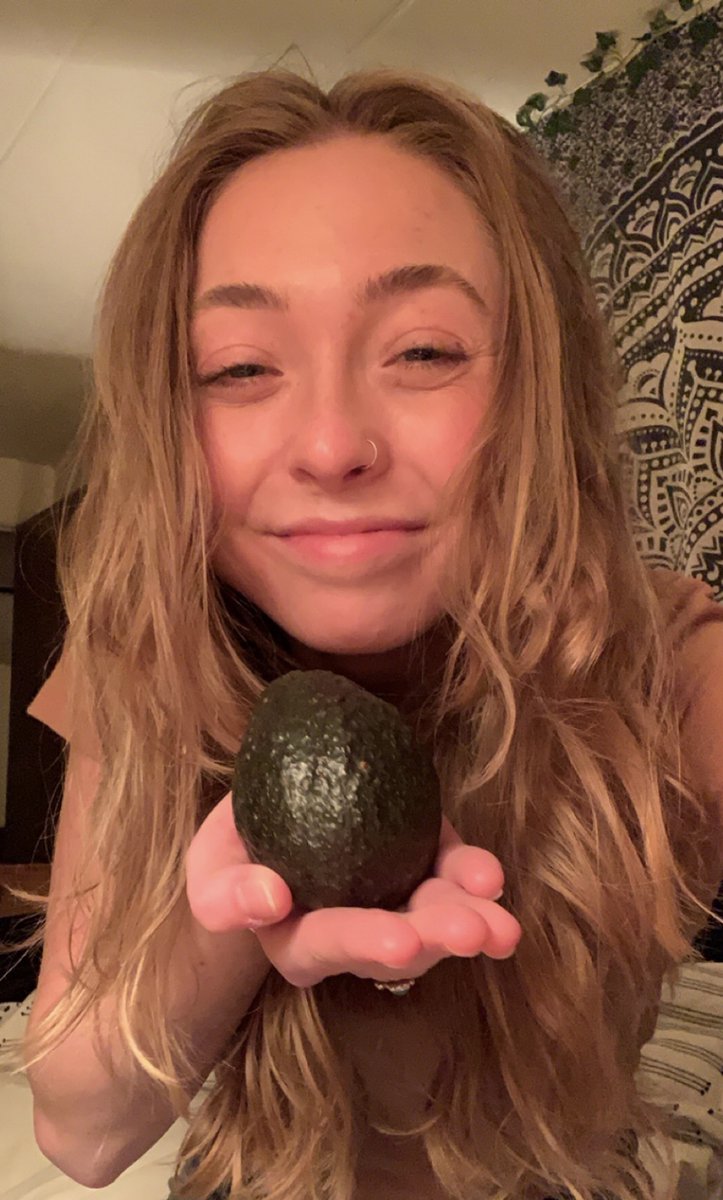 GraceJocham's tweet photo. This would be an Avocado (Persea americana), the fruit we all know and love. Avocados grow on trees and contains a single seed in the center. These trees like moderately humid and warm conditions (60-85 F).
#plant200call #drfoxcall #plant200week9 https://t.co/H2jYgORXqJ