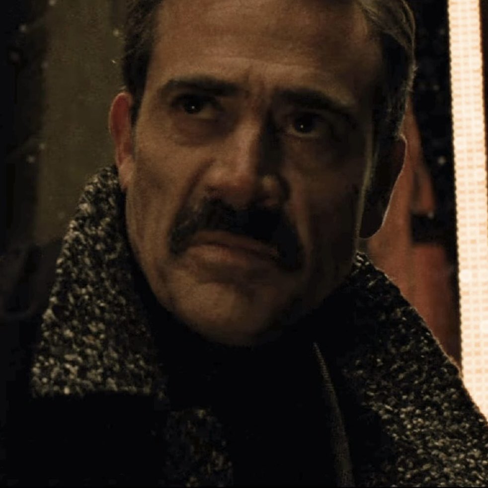 heroichollywood's tweet photo. If ‘The Flash’ movie really ends up losing Michael Keaton, I think we all know which Batman should take his place. 👀🦇 https://t.co/fJ4AhL8HYj