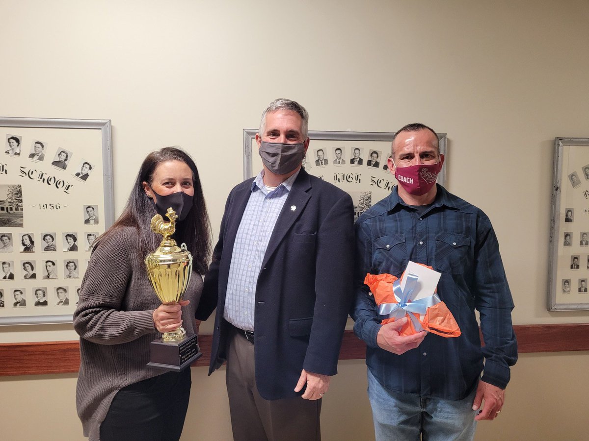 coachmac5267's tweet photo. Thank you @YMCAsatx for recognizing our @KendallElem and @CuringtonElem run clubs 🏃‍♂️at @BoerneISD board meeting tonight! You are an awesome district partner! Coach Hendrix, I’m coming for that trophy! 🏃‍♀️#healthykids #lovewhatIdo https://t.co/RXzS6OLfDC
